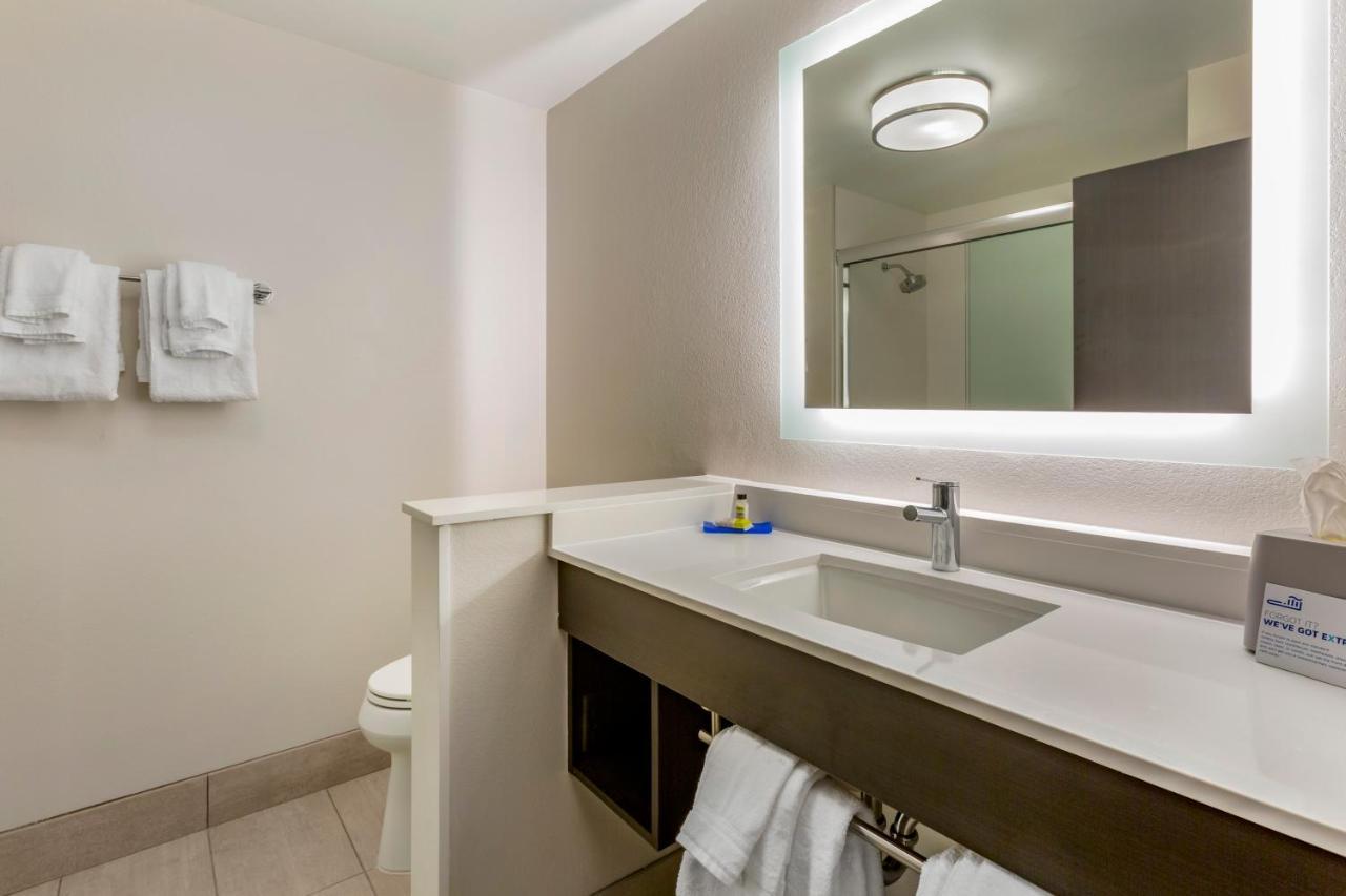 Holiday Inn Express & Suites - Phoenix Dwtn - State Capitol By Ihg المظهر الخارجي الصورة