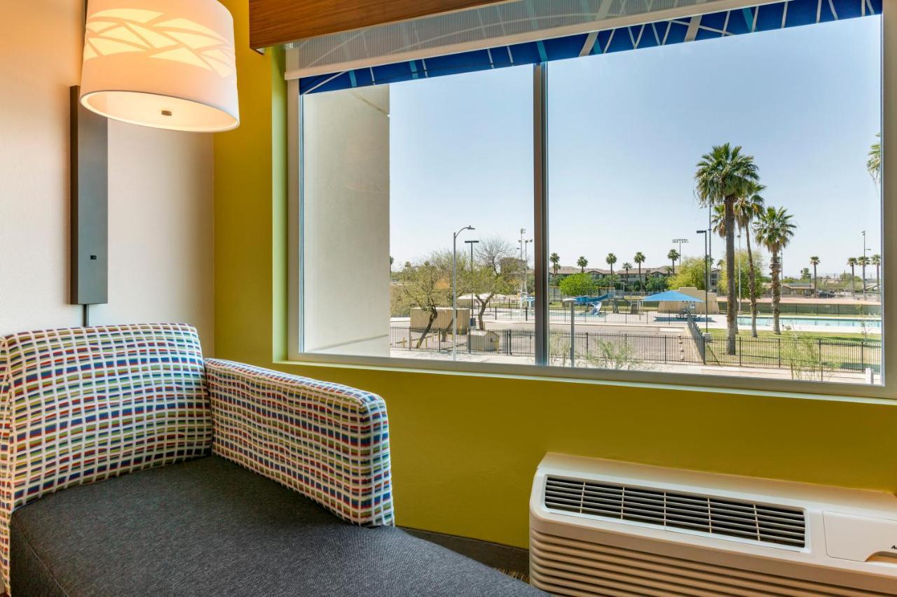 Holiday Inn Express & Suites - Phoenix Dwtn - State Capitol By Ihg المظهر الخارجي الصورة